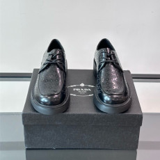 PRADA 프라다 남성용 로퍼 P47634