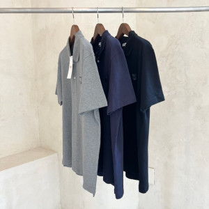 MAISON KITSUNE 메종키츠네 볼드 폭스헤드 컴포트 폴로티셔츠