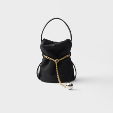 PRADA 프라다 쁘띠 삭 누아르 미니 리나일론 및 나파 가죽 버킷백 1BE088 2COLOR