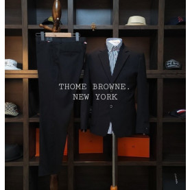THOM BROWNE 톰브라운 블랙 모던 로아 슈트 셋트
