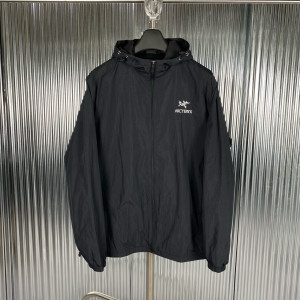 ARCTERYX 아크테릭스 라이렉스 바람막이