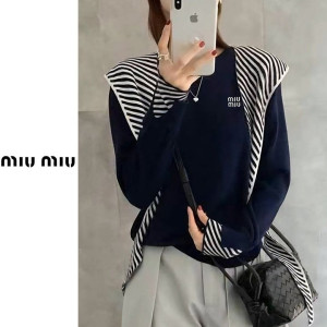 MIUMIU 미우미우 스트라이프 후드숄 니트 3COLOR