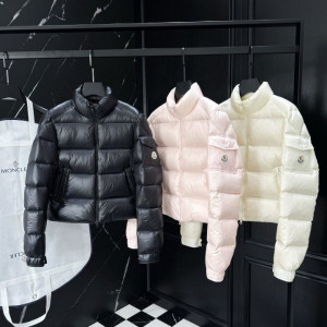 MONCLER 몽클레어 여성 페트라 다운 패딩 자켓 　