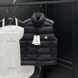 MONCLER 몽클레어 팁 다운 베스트 2COLOR