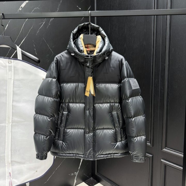 BURBERRY 버버리 로고 패치 다운 패딩 2COLOR