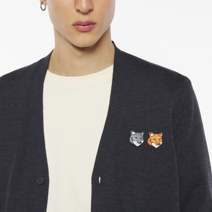 MAISON KITSUNE 메종키츠네 레플리카 더블 폭스헤드 패치 레귤러 V넥 가디건