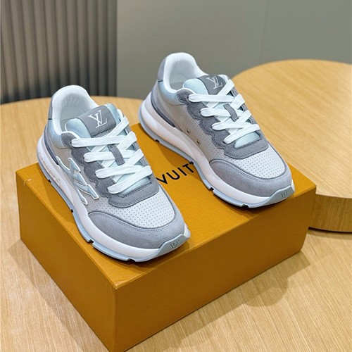 LOUIS VUITTON 루이비통 남성용 스니커즈 L49453