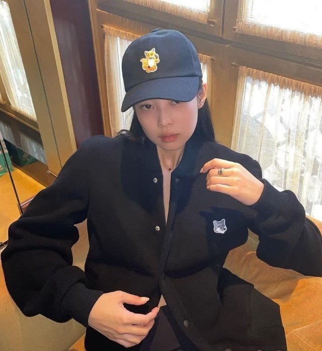 MAISON KITSUNE 메종키츠네 봄버 자켓 2COLOR