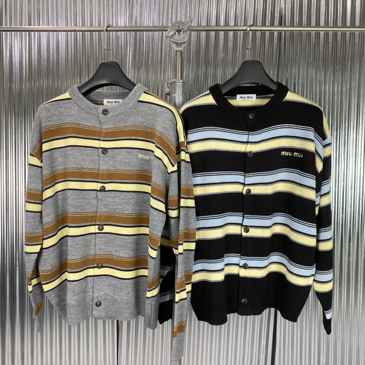 MIUMIU 미우미우 단가라 가디건