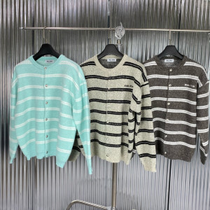 MIUMIU 미우미우 크루넥 가디건