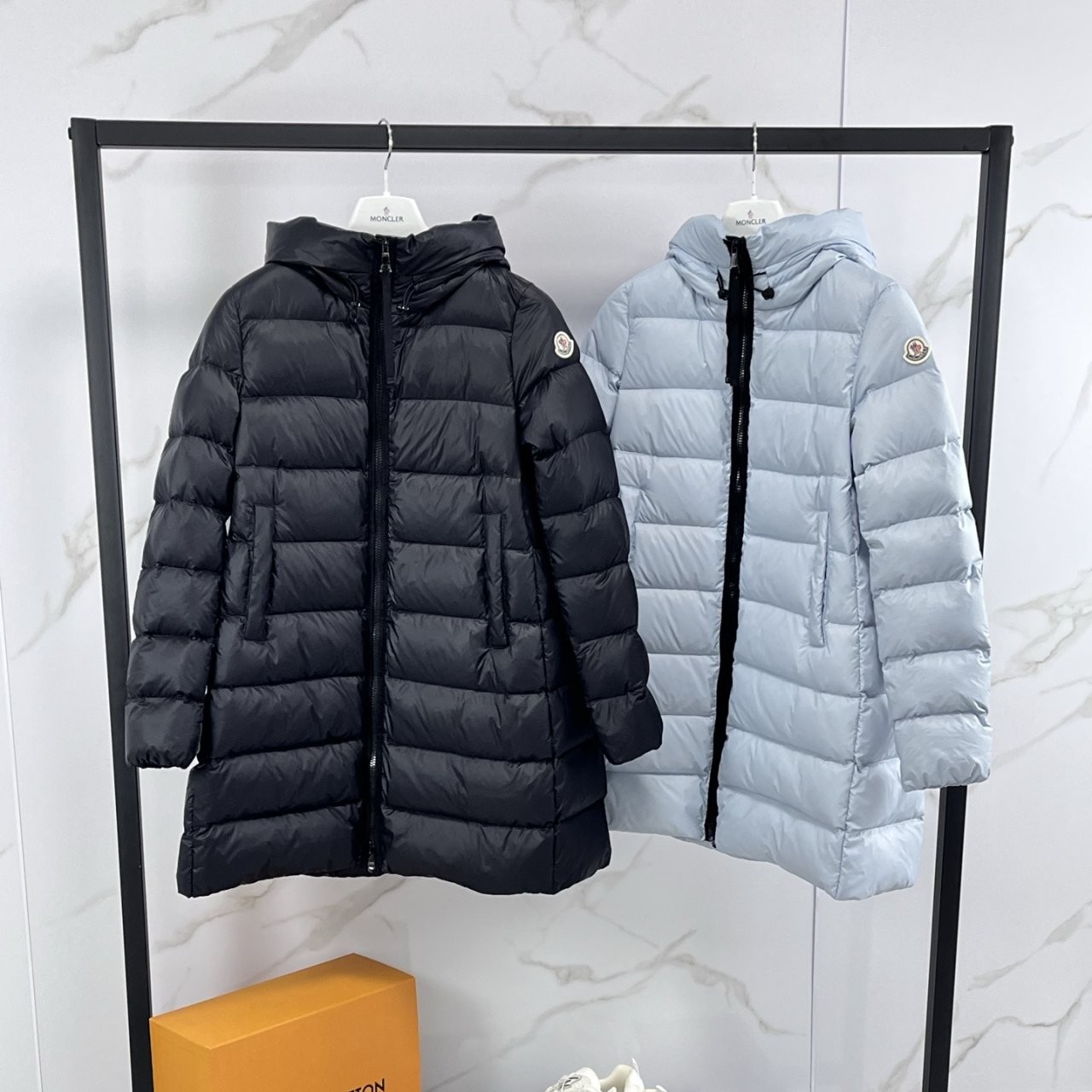●12월 판매 19위● MONCLER 몽클레어 수엔 미디 롱패딩