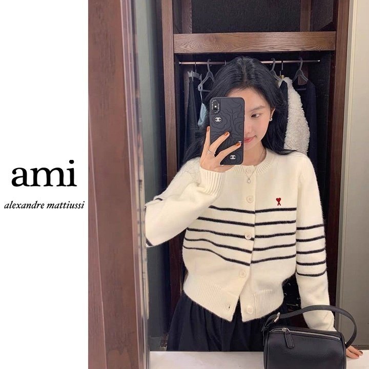 ●12월 판매 12위● AMI 아미 에이 하트 스트라이프 가디건 3COLOR