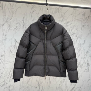 LOUIS VUITTON 루이비통 로고 구스 다운패딩