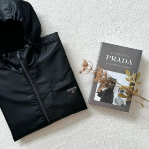 PRADA 프라다 리나일론 후드 블루종 자켓