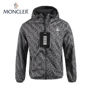 MONCLER 몽클레어 전판 로고 나염 바람막이
