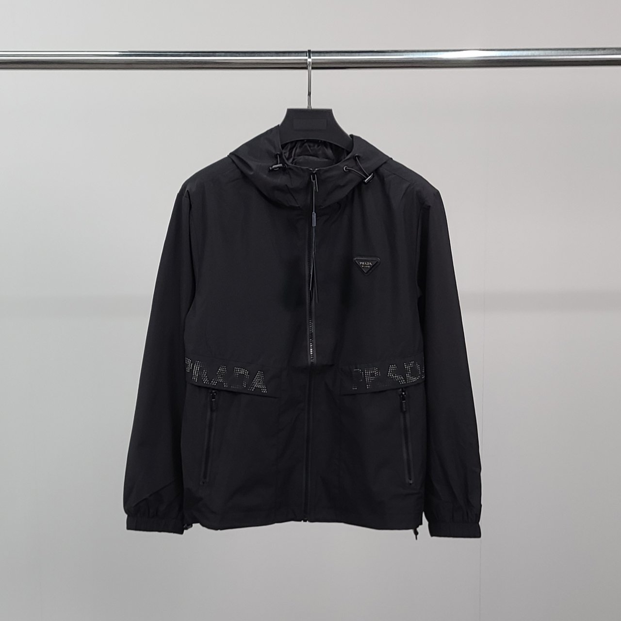 PRADA 프라다 프리미엄 로고와펜 윈드자켓