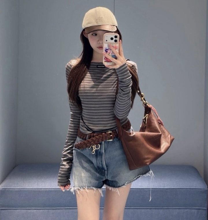 MIUMIU 미우미우 오프숄더 티셔츠