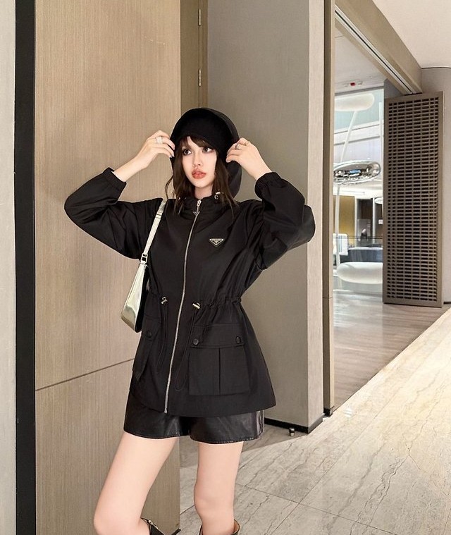 PRADA 프라다 드로스트링 후드 사파리자켓