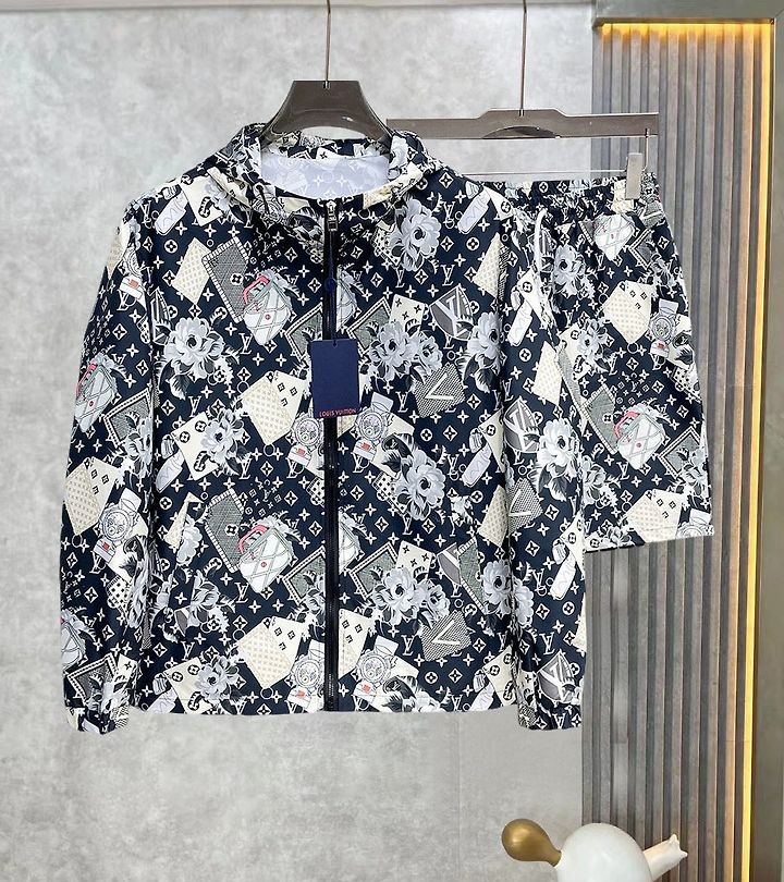 LOUIS VUITTON 루이비통 60226 플로럴 트렁크 모노그램 윈드브레이커+쇼츠 세트
