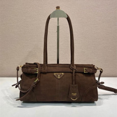 PRADA 프라다 시그니처 미디엄 숄더백 1BA426