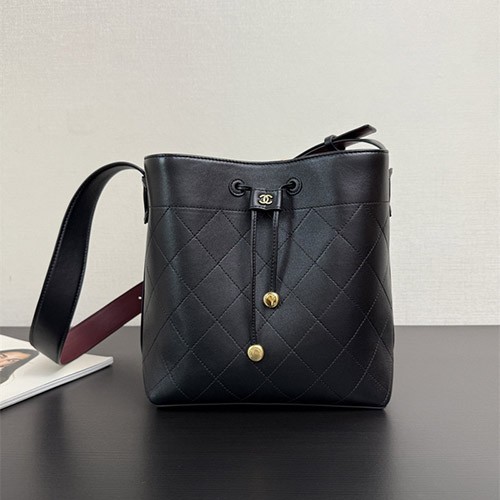 CHANEL 샤넬 버킷백 AS36015