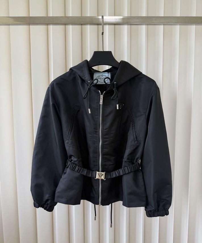 PRADA 프라다 60322 여성 리나일론 벨티드 후드 자켓
