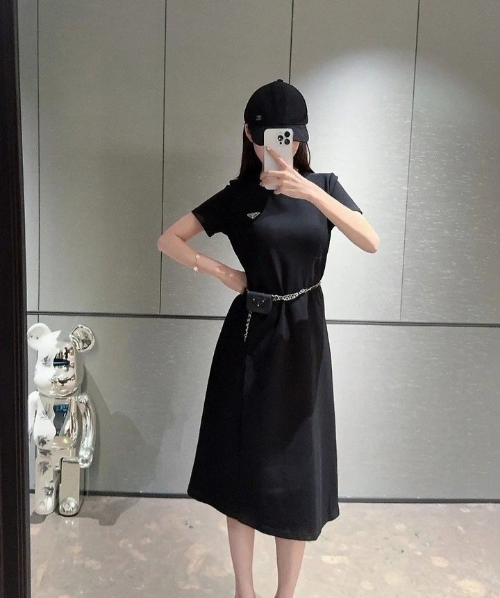 PRADA 프라다 미니체인 가방원피스