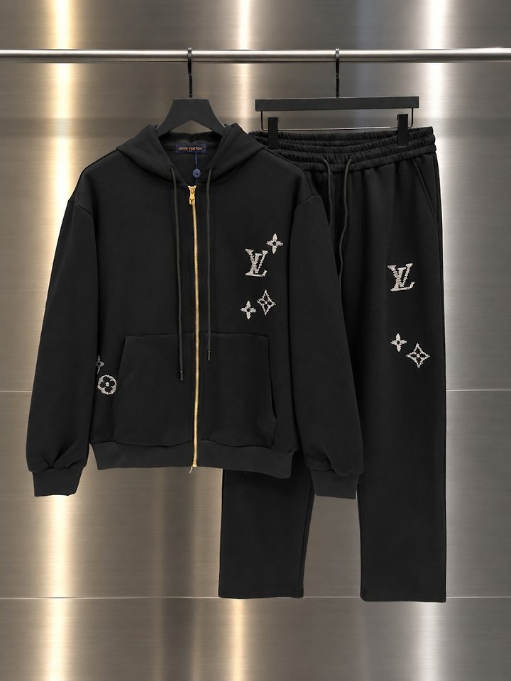 LOUIS VUITTON 루이비통 자수로고 후드 셋업 2COLOR