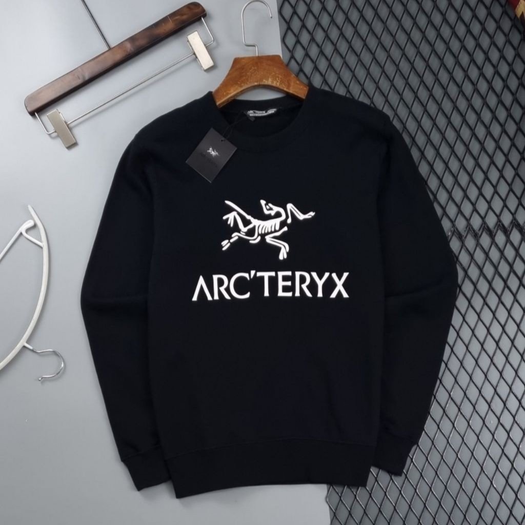 ARC'TERYX 아크테릭스 클래식 로고 패치 맨투맨 2COLOR