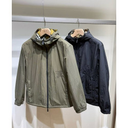 BURBERRY 버버리 양면 자수 바람막이