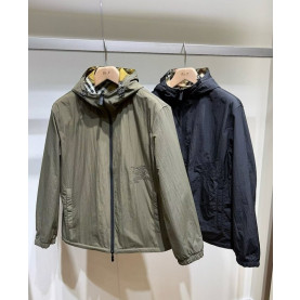 BURBERRY 버버리 양면 자수 바람막이